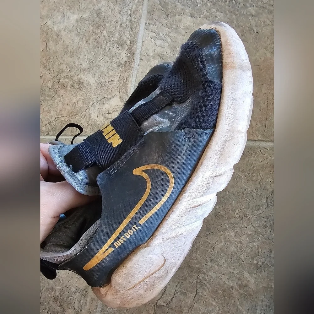 Nike Toddler Boys 12C Black & Gold